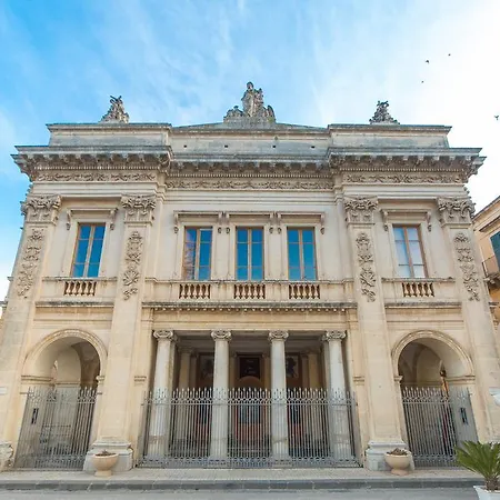 Bed & Breakfast La Madonnina Noto